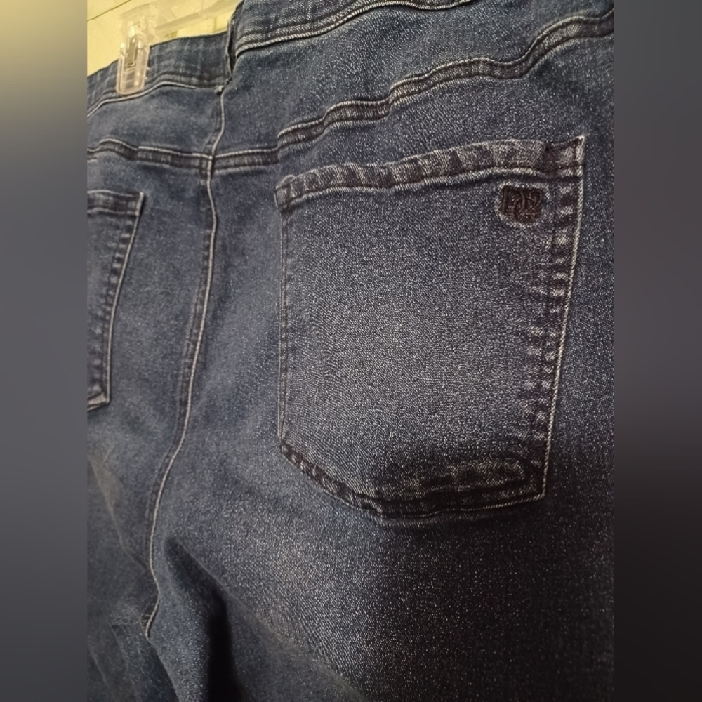 DG2 By Diane Gilman Classic Blue Women's Denim Jeans - Picture 3 of 4
